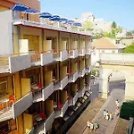 Colibri Hotel 3*
